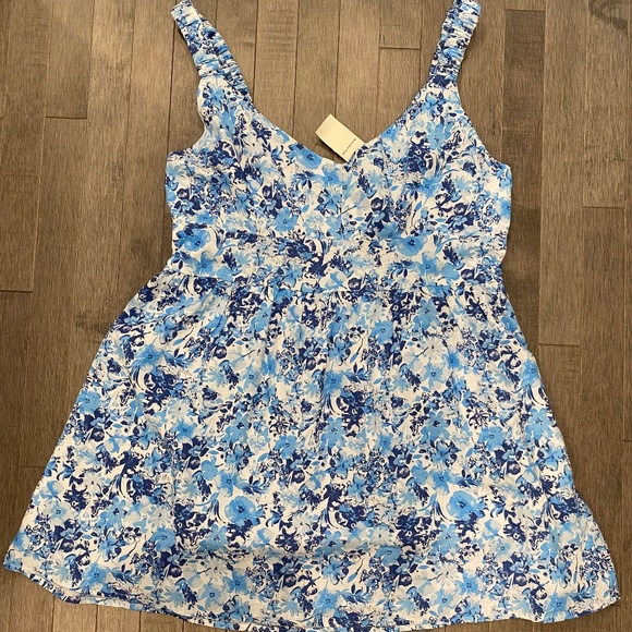 Abercrombie & Fitch Dresses & Skirts - Abercrombie & Fitch Blue Print Lined Dress